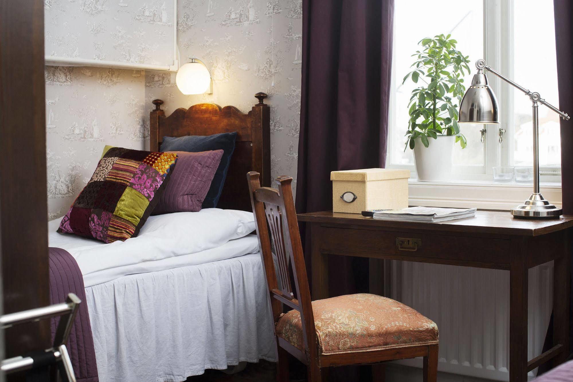 Strandvillan Hotell Och Bed & Breakfast Lysekil Exterior photo