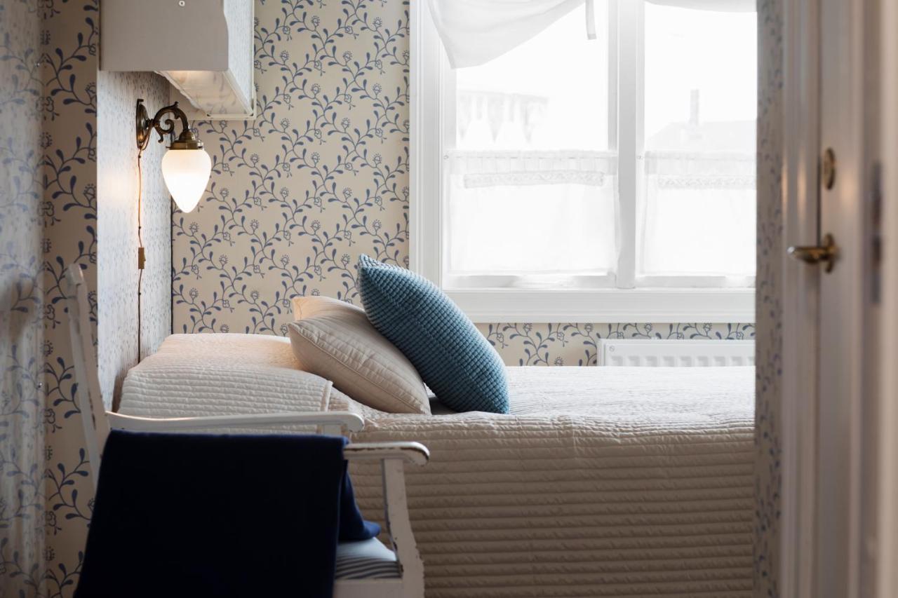 Strandvillan Hotell Och Bed & Breakfast Lysekil Exterior photo